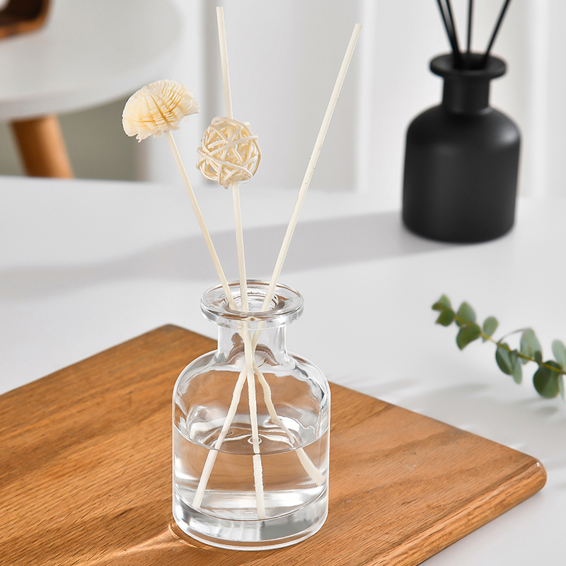 Nouveau diffuseur de parfum d' - Home Fragrance Oud avis et prix